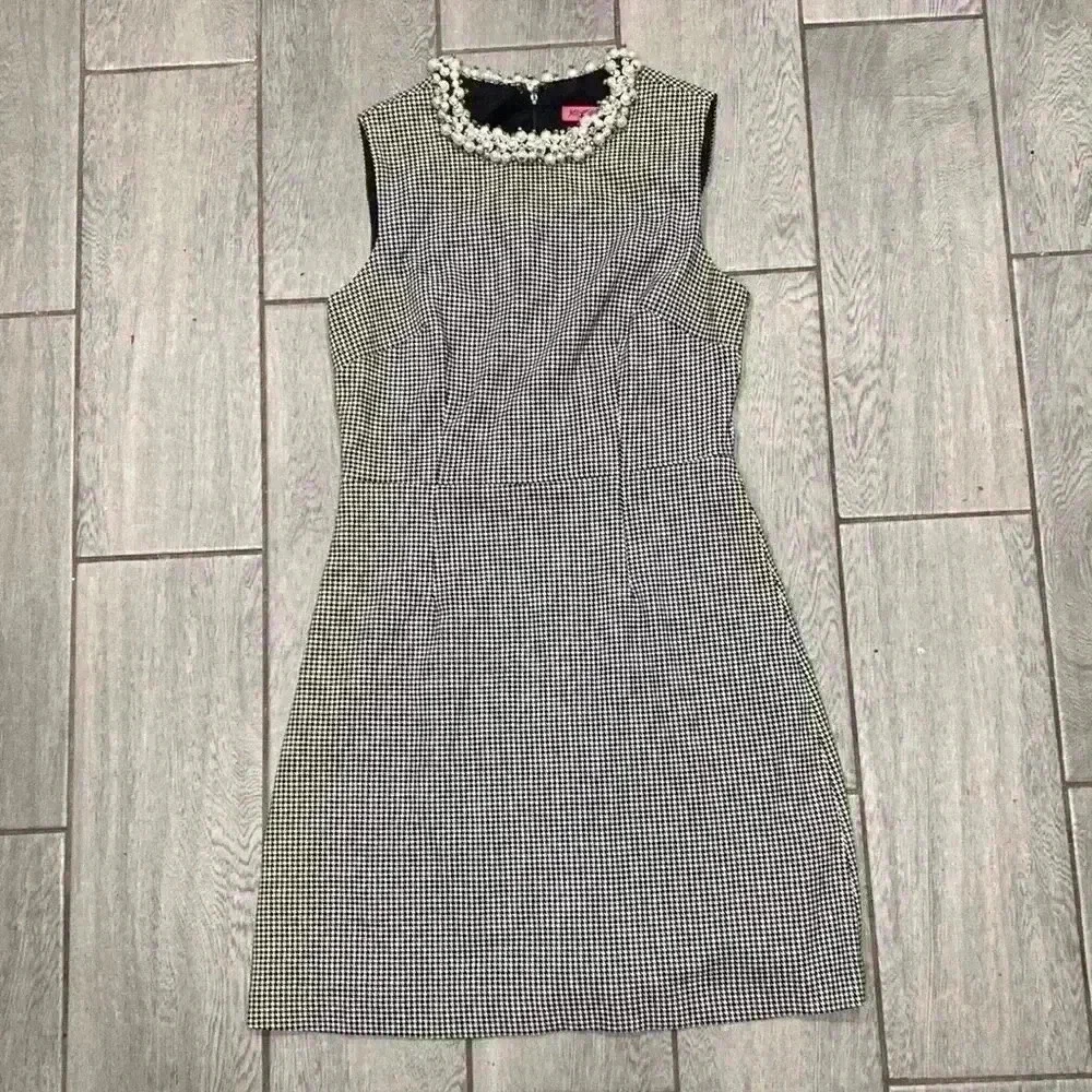 Betsey Johnson Pearl Collar Dress Size 8​ - Picture 2 of 5